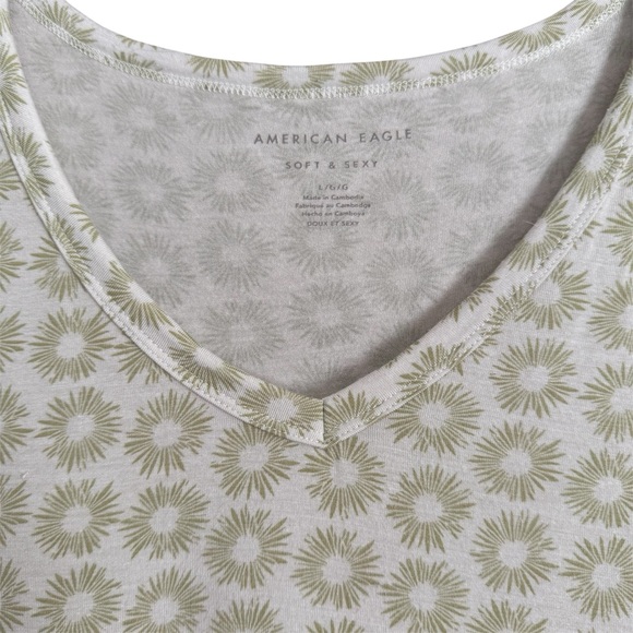American Eagle Soft & Sexy Floral Top - Picture 1 of 4
